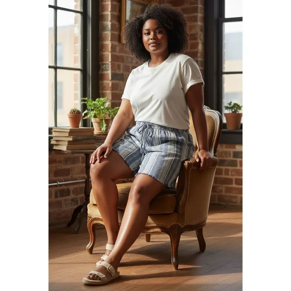 Royalty for me woman’s linen lounge shorts with frayed hem